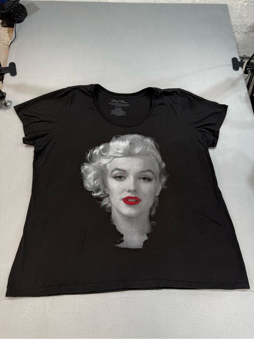 Marilyn Monroe Black Short Sleeve Tee with Red Lip Accent
